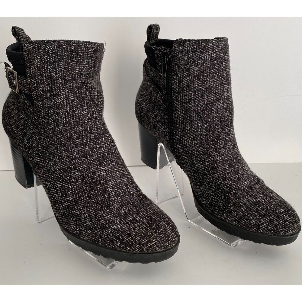 Kellie and Kathie Women’s Black and White Size 7.5 Ankle Boots Pre Owned